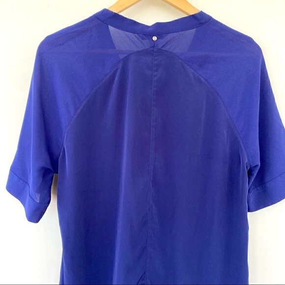 Calvin Klein top with v-neck and raglan sleeves - Picture 8 of 11